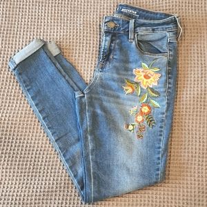 Old Navy Rockstar Embroidered Jeans